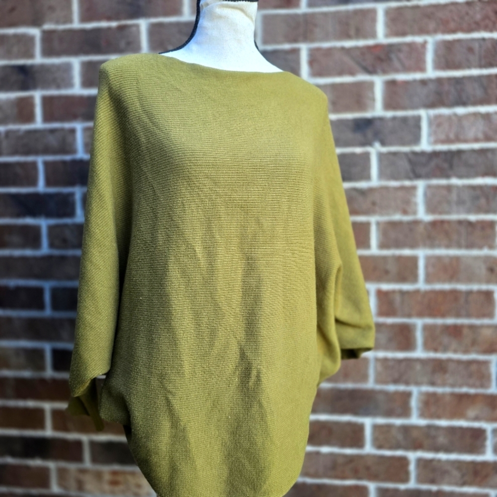 Kerisma Olive Green Relaxed Knit Dolman Sweater Boat Neck Size M